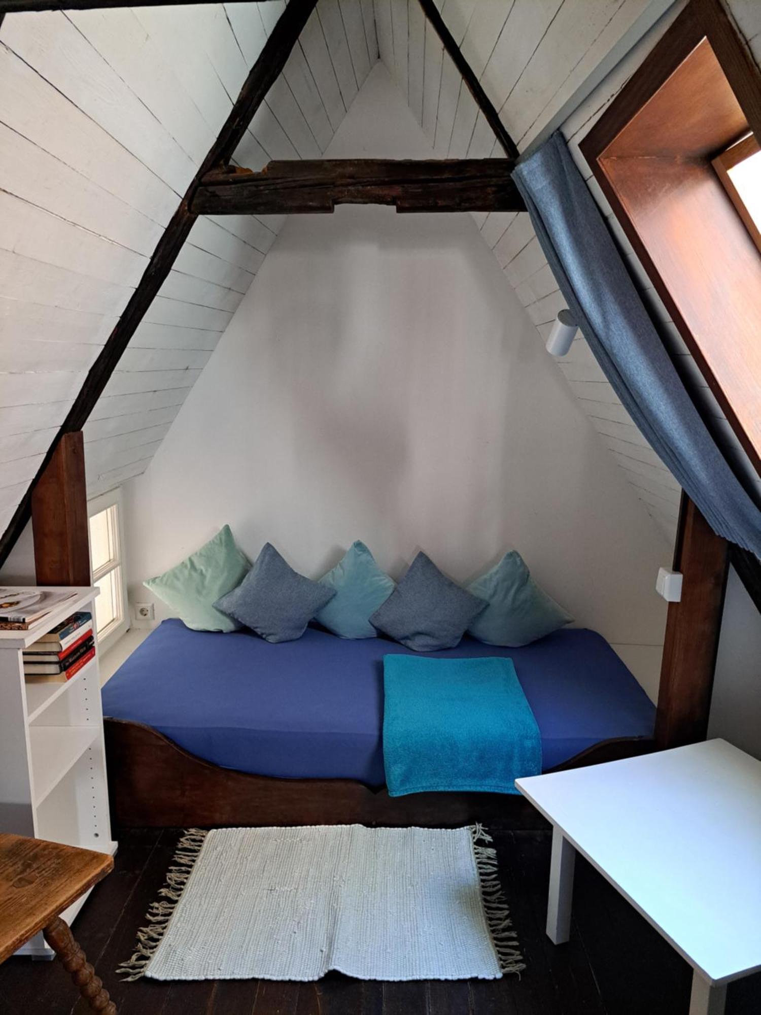 1463 Apartmenthaus คาร์ลสรูเฮอ ภายนอก รูปภาพ
