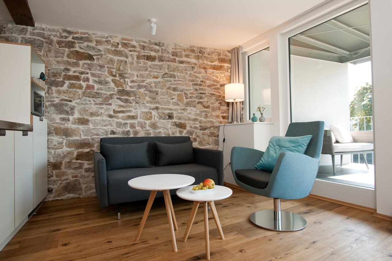 1463 Apartmenthaus คาร์ลสรูเฮอ ภายนอก รูปภาพ
