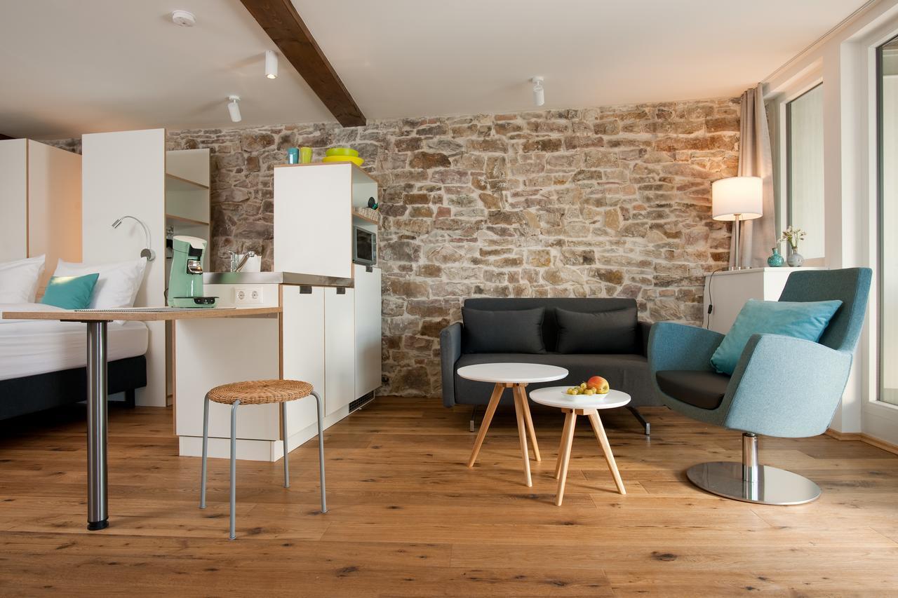 1463 Apartmenthaus คาร์ลสรูเฮอ ภายนอก รูปภาพ