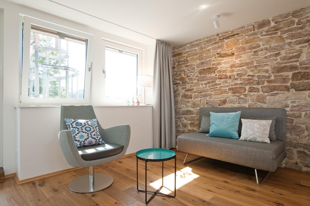 1463 Apartmenthaus คาร์ลสรูเฮอ ภายนอก รูปภาพ