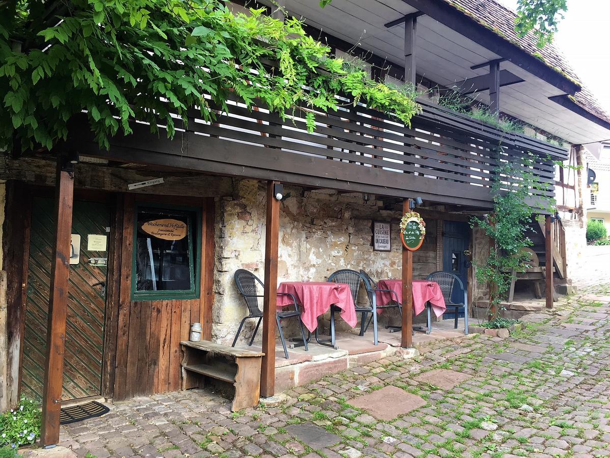 1463 Apartmenthaus คาร์ลสรูเฮอ ภายนอก รูปภาพ
